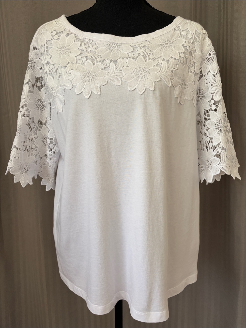 Rafaella White Floral Embroidered Lace Yoke & Sleeve Top